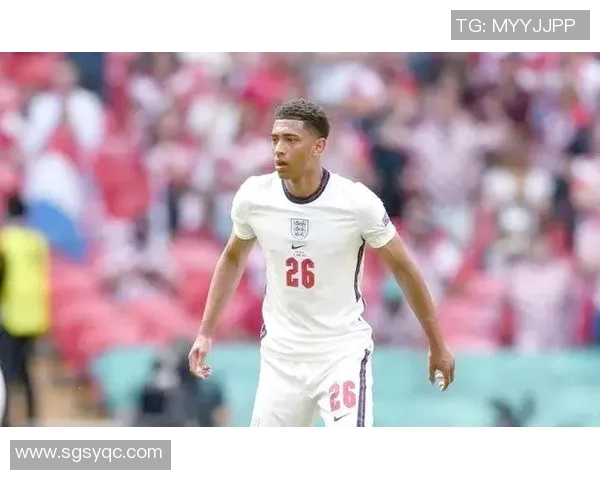 贝林厄姆：从青涩小将到足球场上的璀璨明星之路